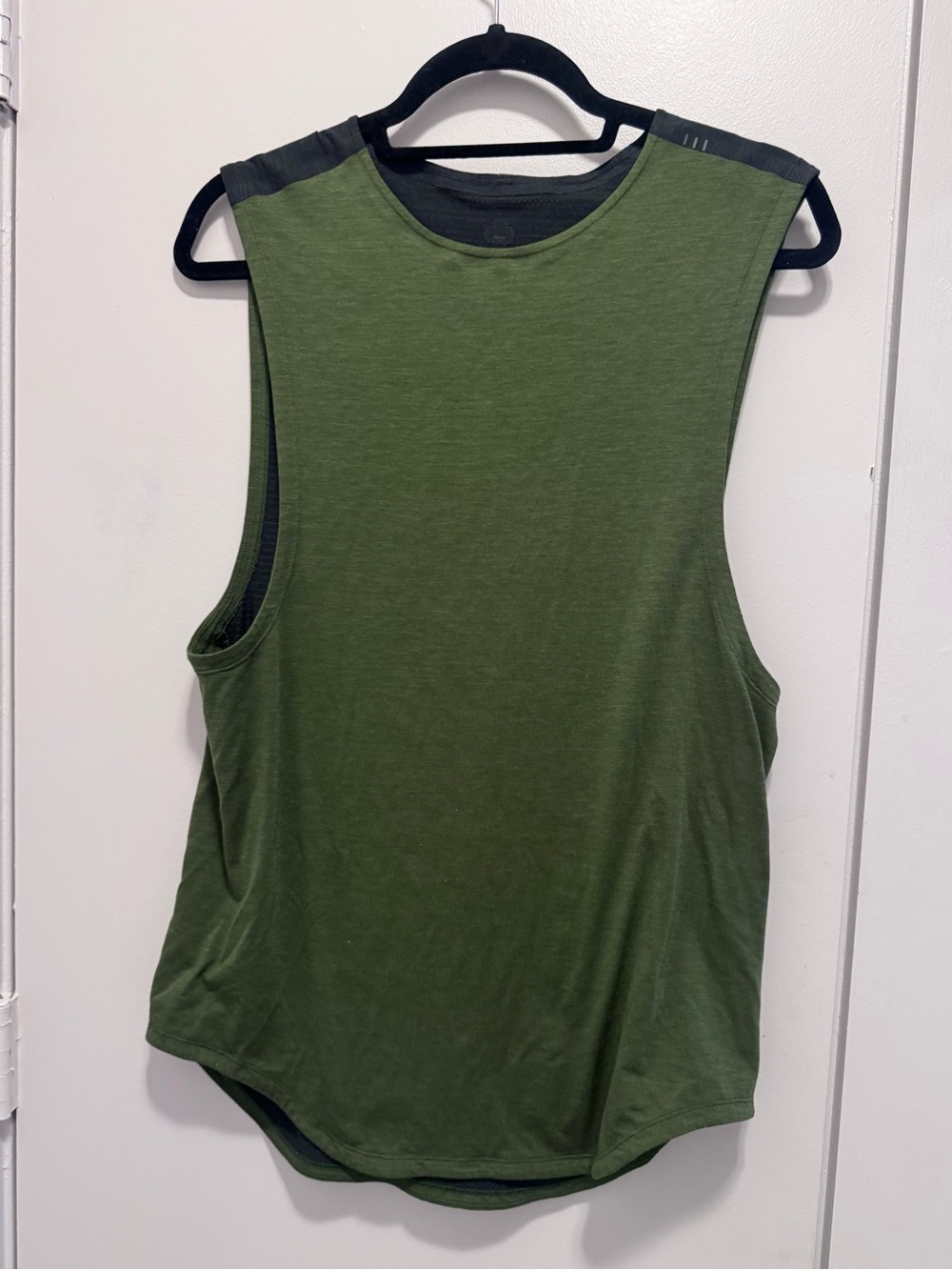 Lululemon Always Agile Tank Top Men’s Small Green Gray Colorblock Sleeveless Wor